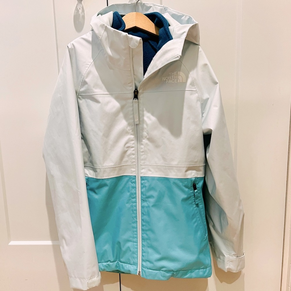 The North Face Girls’ Vortex TriClimate Jacket (Fleece Liner+ Water-proof Shell)